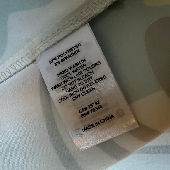 Joie Abstract Printed Silky Button Up Top Size M - Picture 5 of 5